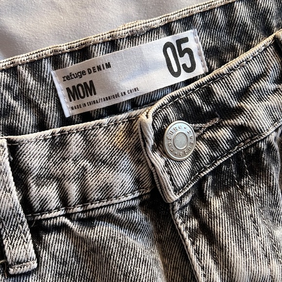 Jeans - Picture 4 of 4